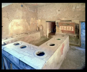 Der Tresen des Thermopoliums, via dell